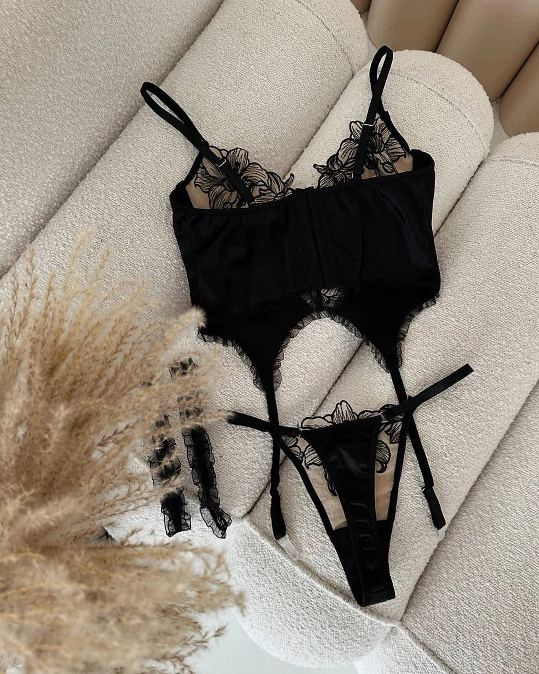 Ellolace Erotic Sexy Lingerie Set Ultra Hot Transparent Lace Bra Floral Lace Female Underwear 4-Piece Sissy Sensual Outfit